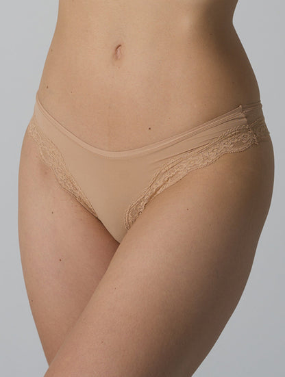 The Smooth Lace Thong